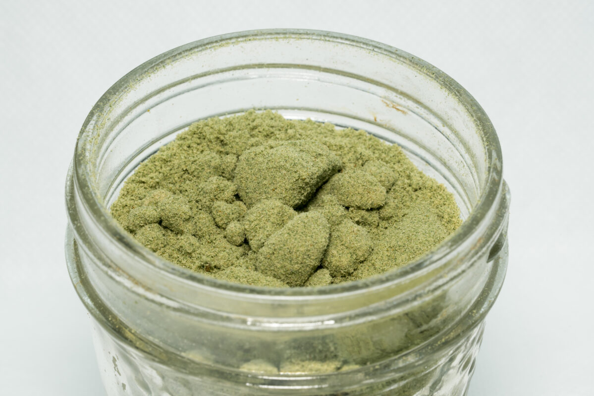 Electric vs Manual Weed Grinder - A Guide for THCA Flower